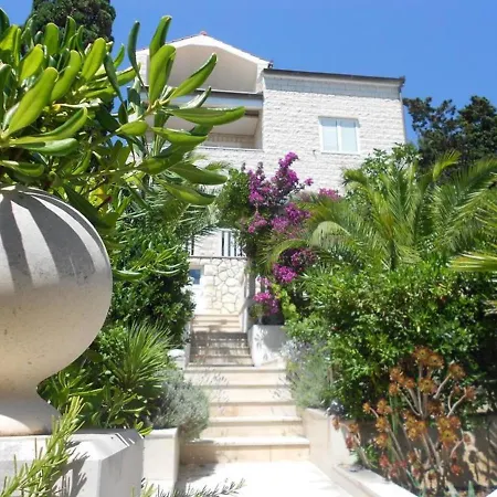 Kiki'S Haven By Villa Kristonia Hvar Town Buitenkant foto